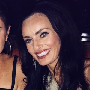 Meet your Posher, Dominique